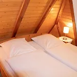 Achtern Diek 2-30 *